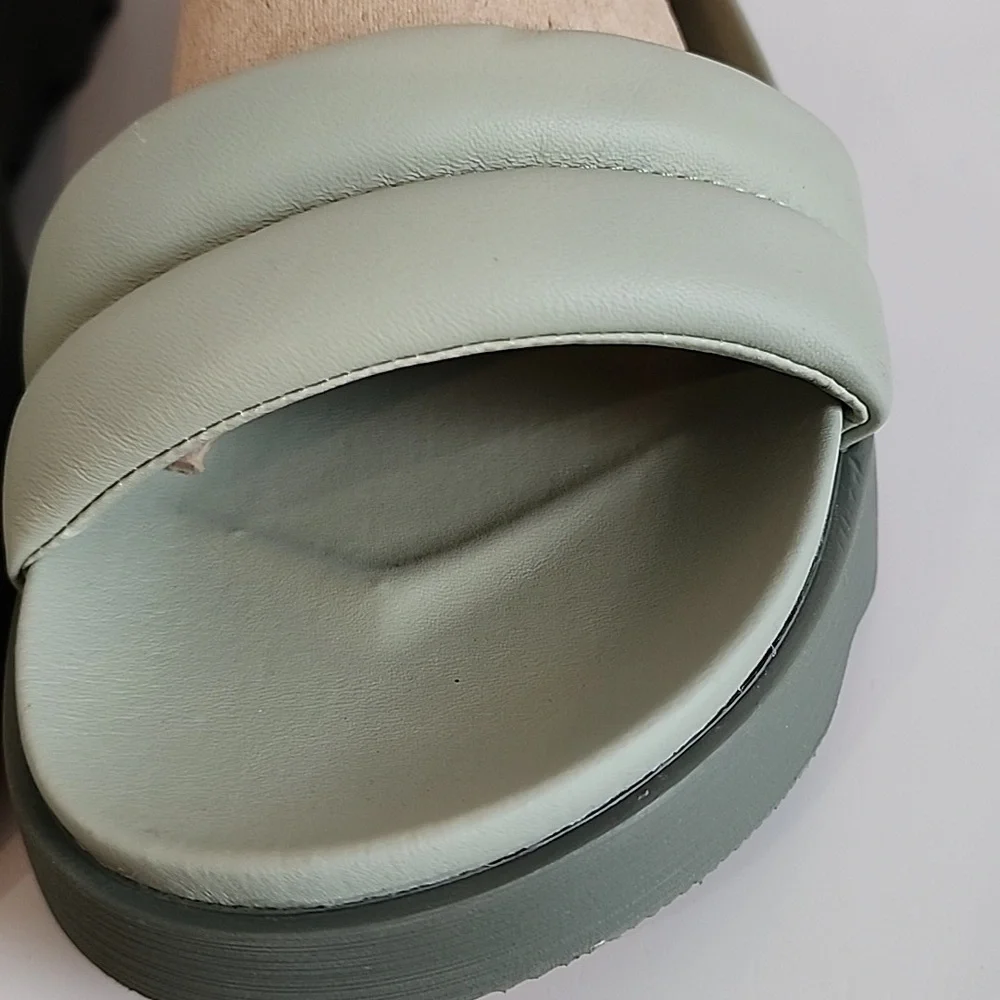 Sorel Safari Stone Green Strappy Sandals - Picture 4 of 11